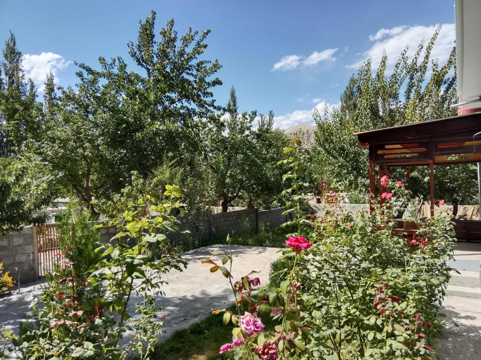 Golden Ibex Resort Skardu Exterior photo